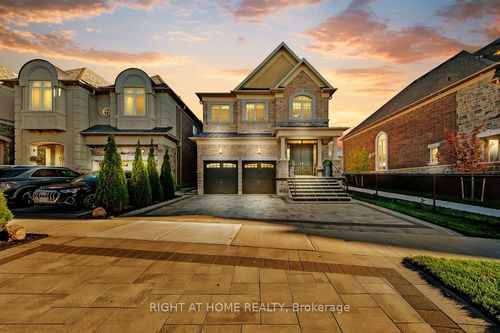 38 Menotti Dr, Richmond Hill, ON, L4E1G6 | Card Image