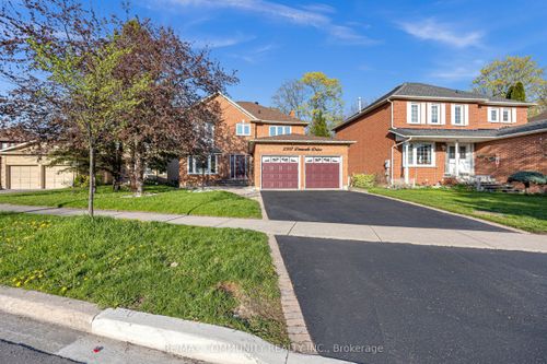 2387 Denvale Dr, Pickering, ON, L1X2H6 | Card Image