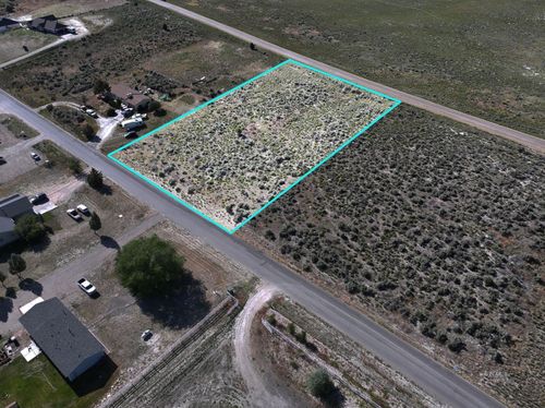 565 Blackstone Dr, Spring Creek, NV, 89815-5336 | Card Image