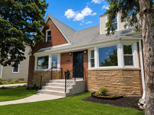 4727 N Newcastle Ave, Harwood Heights, IL, 60706-3903 | Card Image