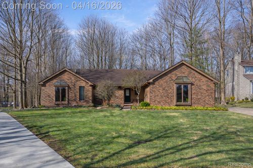 6482 Denton Ct, Troy, MI, 48098-6533 | Card Image