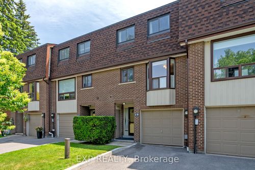 10-225 Jeffery St, Whitby, ON, L1N6E4 | Card Image