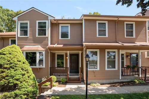 303-200 Heroux Blvd, Cumberland, RI, 02864-2381 | Card Image