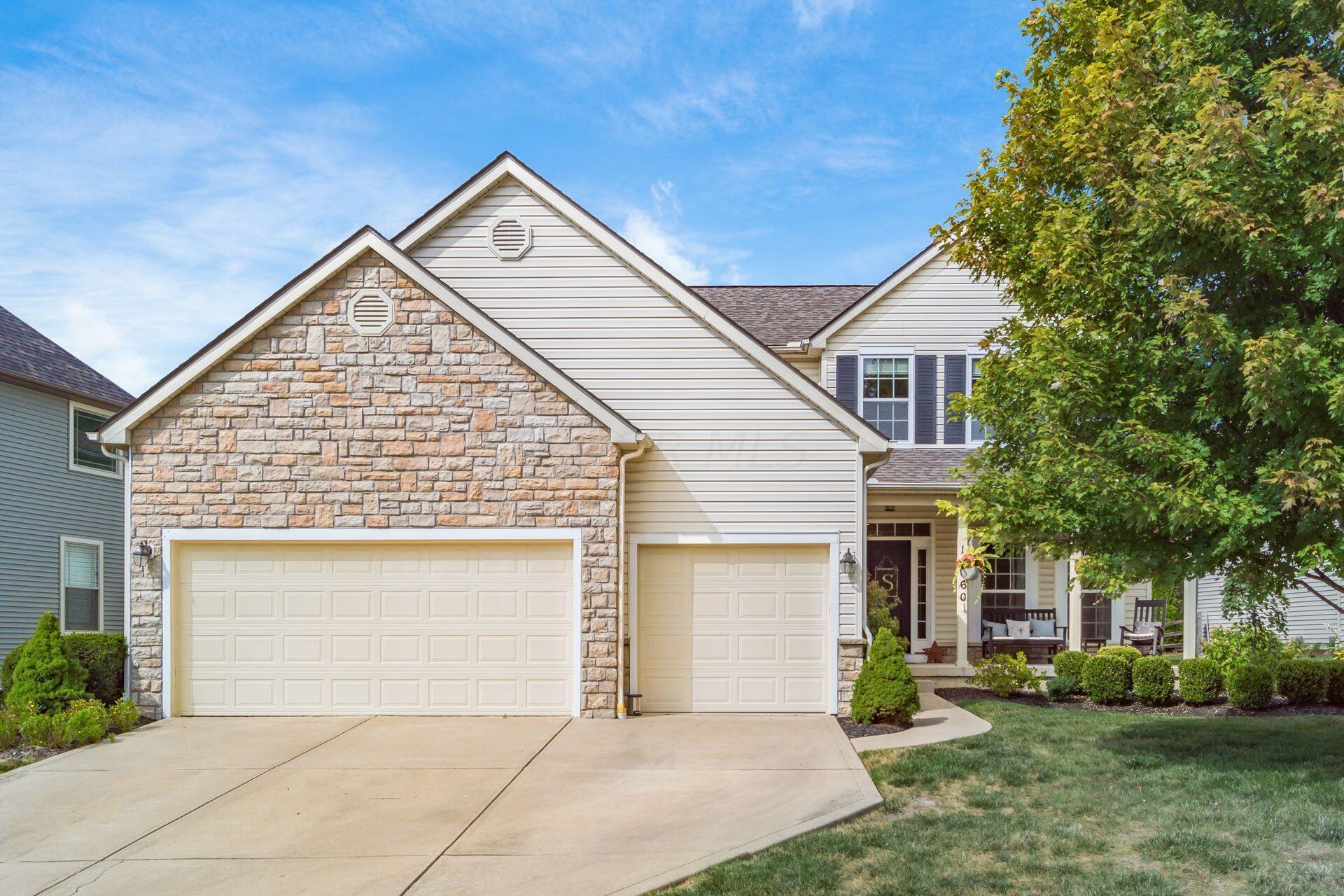 Corona Ln, Plain City, OH 43064