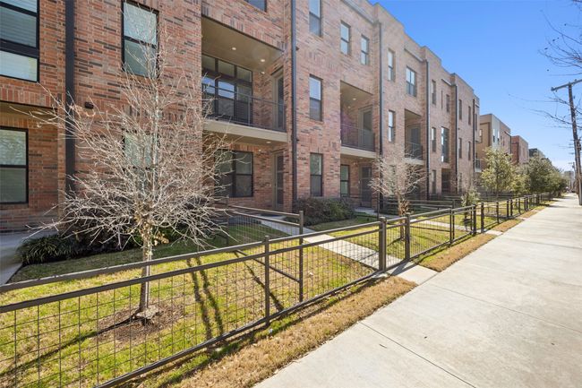 3056 Chimes St, Townhouse with 3 bedrooms, 4 bathrooms and null parking in Dallas TX | Image 20