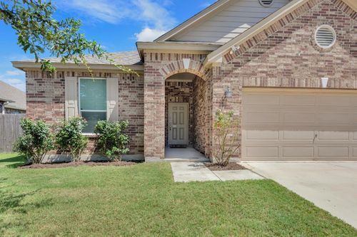 136 Everglades Ave, Taylor, TX, 76574-4023 | Card Image