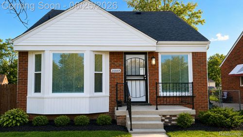 20005 Regent Dr, Detroit, MI, 48205-1277 | Card Image