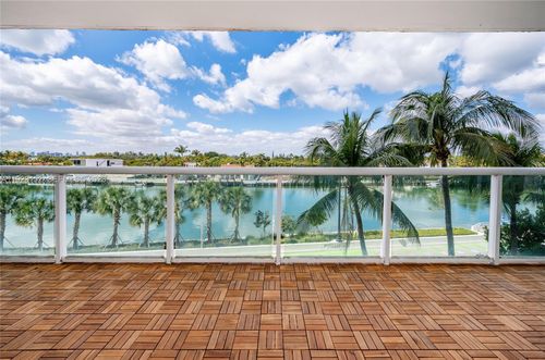 apt-402-3411 Indian Creek Dr, Miami Beach, FL, 33140-4058 | Card Image