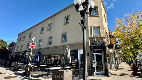 1370 St Clair Ave W, Toronto, ON, M6E1C4 | Card Image