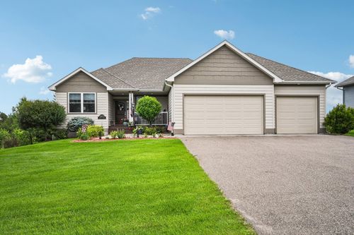 31473 Marvin Ave, Lindstrom, MN, 55045-8445 | Card Image
