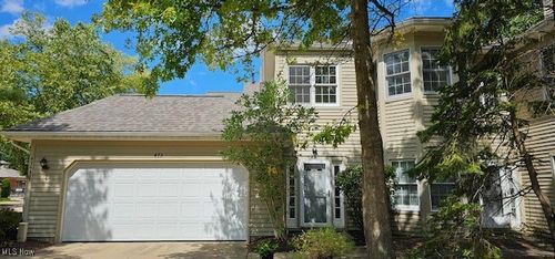 475 Eagle Trce, Mayfield Heights, OH, 44124-6117 | Card Image