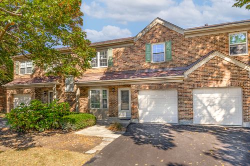 915 Carlisle Ave, Westmont, IL, 60559-2688 | Card Image