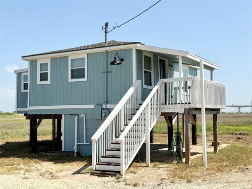 738 Caisson St, Surfside Beach, TX, 77541-9266 | Card Image
