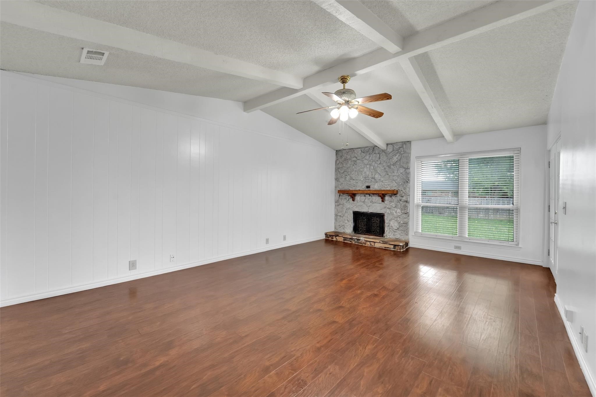Residential Lease in Arlington 4