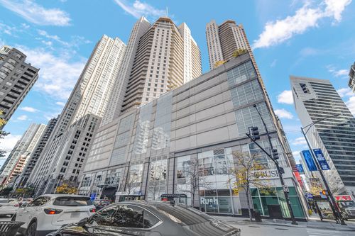 3006-545 N Dearborn St, Chicago, IL, 60654-4464 | Card Image