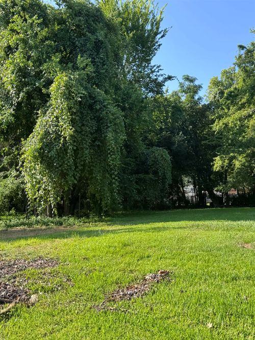910 Sherman St, Beaumont, TX, 77701 | Card Image