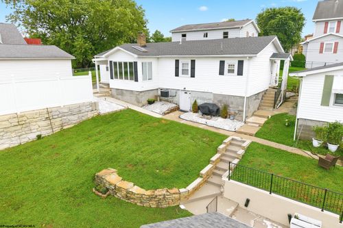 184 Vincent Ave, Westover, WV, 26501-4220 | Card Image