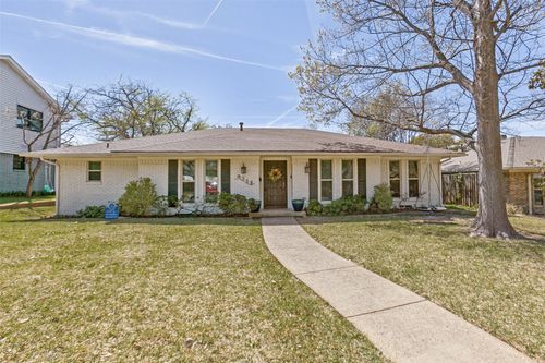 9358 Heatherdale Dr, Dallas, TX, 75243-6154 | Card Image