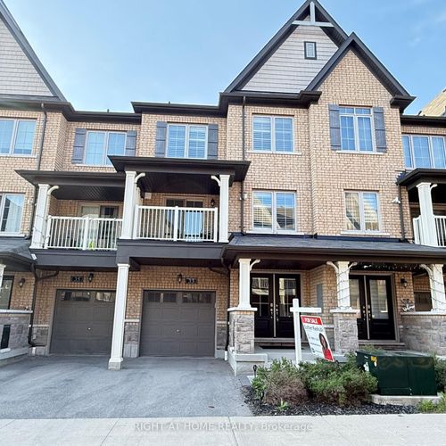 33 Amulet Way, Whitby, ON, L1R0R5 | Card Image