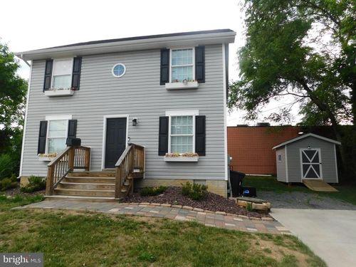 916 S Loudoun St, WINCHESTER, VA, 22601-4521 | Card Image