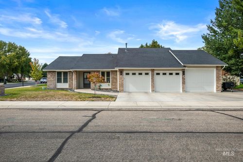 3725 N Sea Cove Way, Meridian, ID, 83646-1084 | Card Image