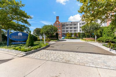 203 - 43 Harbor Drive, Condo with 2 bedrooms, 2 bathrooms and null parking in Stamford CT | Image 3