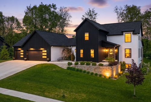 7805 Corners Cv, Kalamazoo, MI, 49009-8453 | Card Image