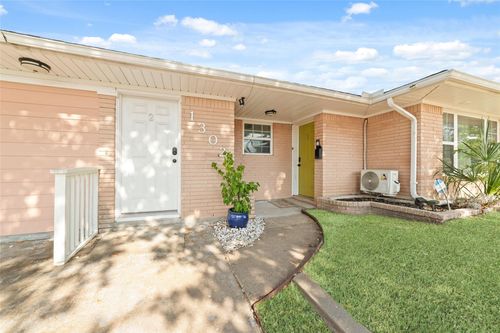 1302 56th St, Galveston, TX, 77551-4423 | Card Image