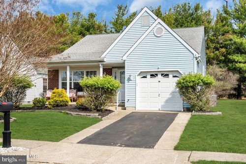 27 Abergele Dr, Toms River, NJ, 08757-6600 | Card Image