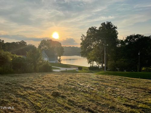 1095 Reynolds Rd, Piney Flats, TN, 37686-3767 | Card Image