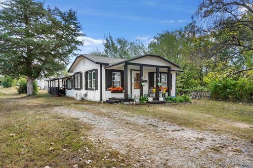 701 S Poplar St, Bristow, OK, 74010-3551 | Card Image