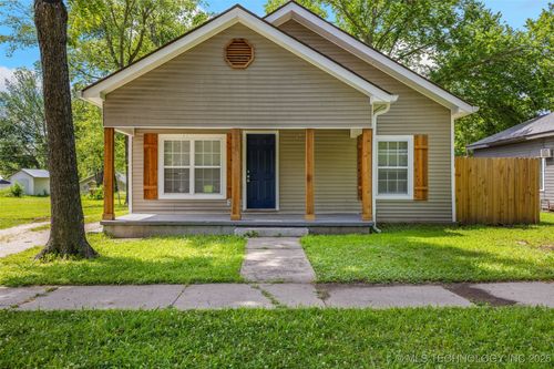 311 W 6th St, Ada, OK, 74820-3423 | Card Image
