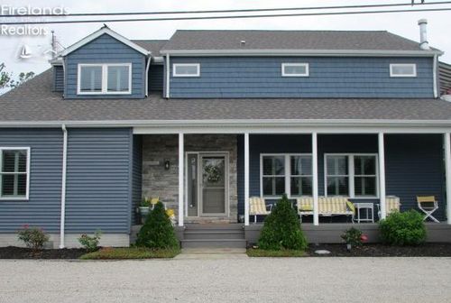 1511 N Anchor Ave, Port Clinton, OH, 43452-4204 | Card Image