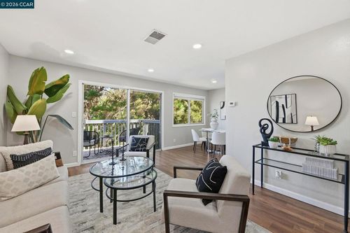 2332 D St, Hayward, CA, 94541 | Card Image