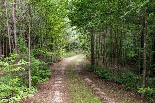 10981 Darden Christian Chapel Rd, Wildersville, TN, 38388-7604 | Card Image