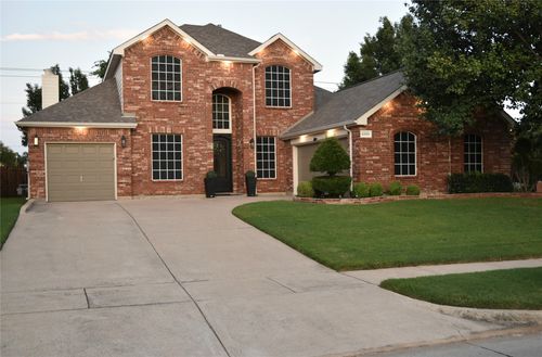 2200 Galway Dr, Mansfield, TX, 76063-7568 | Card Image