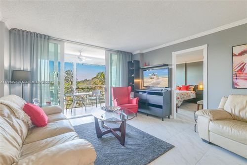 apt-4f-109 Royal Park Dr, Oakland Park, FL, 33309-5873 | Card Image