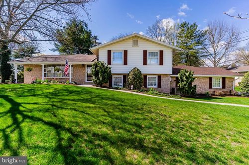 1120 Green Tree Rd, HARRISBURG, PA, 17112-1620 | Card Image