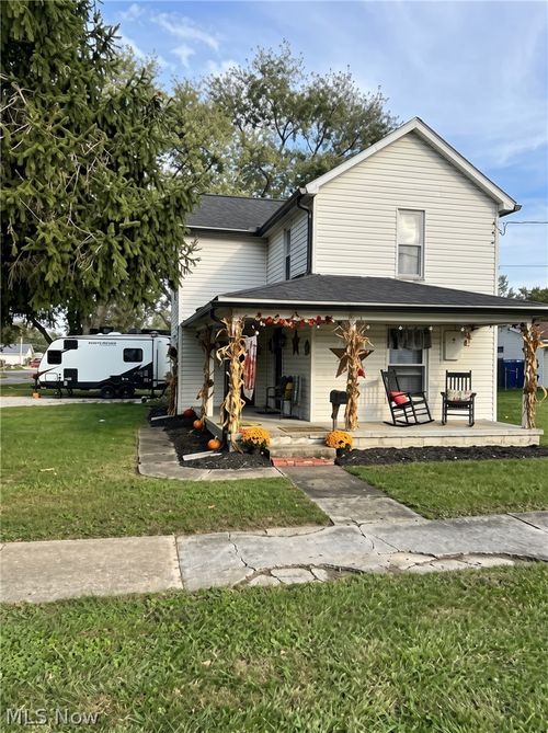 386 Nye St, Marion, OH, 43302-4676 | Card Image