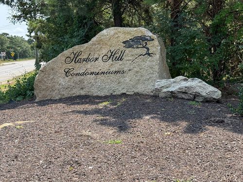 37-37 Harbor Hill Dr, Bourne, MA, 02532-3868 | Card Image