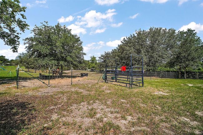 8507 Strawberry Fields Ct, House other with 4 bedrooms, 2 bathrooms and null parking in HOWEY IN THE HILLS FL | Image 8