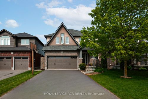 122 Taylor Dr, Grand Valley, ON, L9W6P1 | Card Image