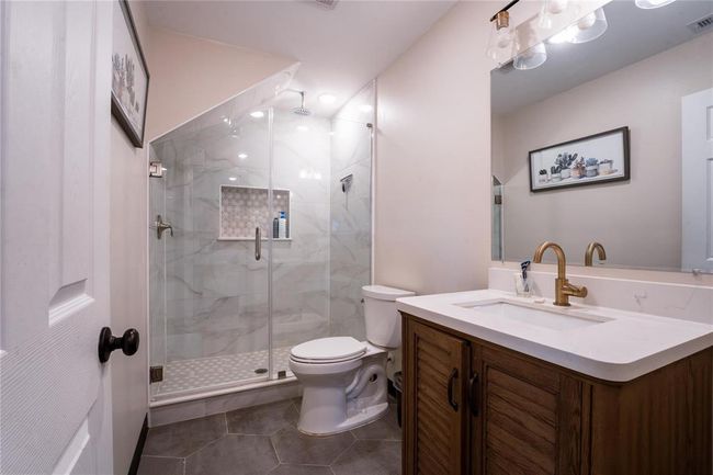 9305 Emnora Ln, House other with 2 bedrooms, 2 bathrooms and 1 parking in Houston TX | Image 35