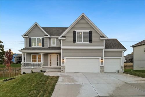 1062 Fir Lane, Liberty, MO, 64068 | Card Image