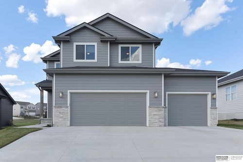 19122 Fir St, Gretna, NE, 68028-3593 | Card Image