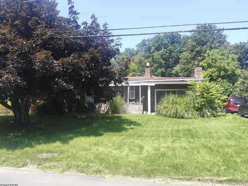31 Reger Ave, Buckhannon, WV, 26201-2027 | Card Image