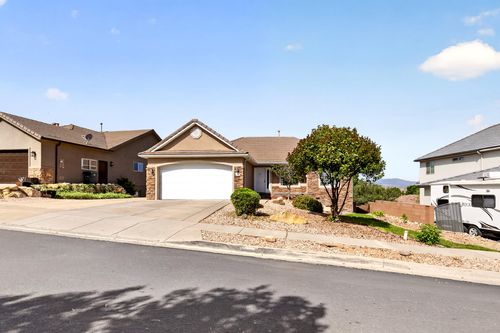 3560 Price Hills Dr, St George, UT, 84790-6291 | Card Image