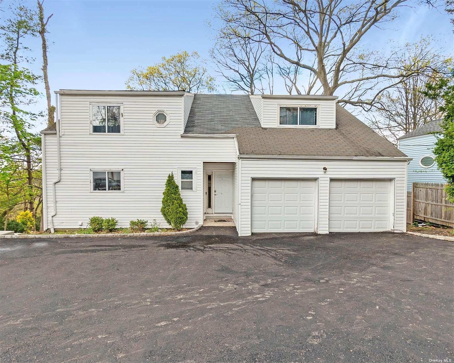 Harbor Hill Rd, Glen Cove, NY 11542
