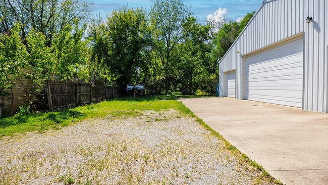 24410 N 1750 East Rd, House other with 2 bedrooms, 1 bathrooms and 4 parking in Hudson IL | Image 21