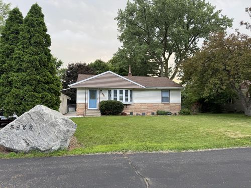 5923 Hodgson Rd, Shoreview, MN, 55126-4602 | Card Image